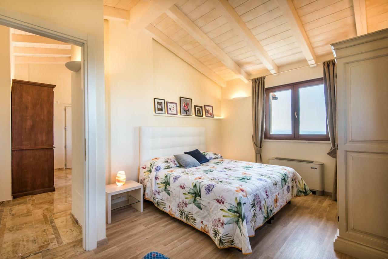 Casa Vacanze Squarcialupi Кастелина ин Шианти Экстерьер фото