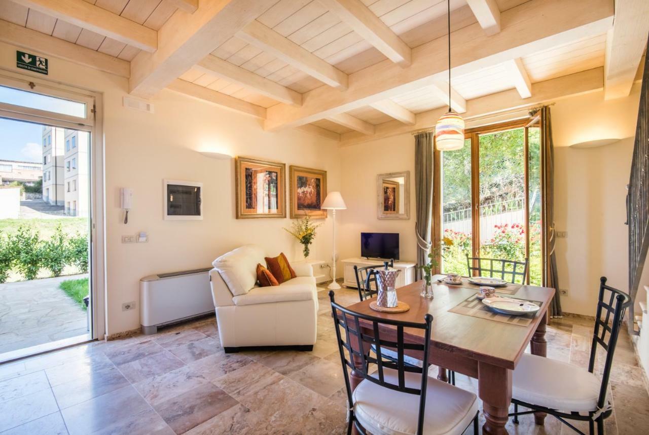 Casa Vacanze Squarcialupi Кастелина ин Шианти Экстерьер фото
