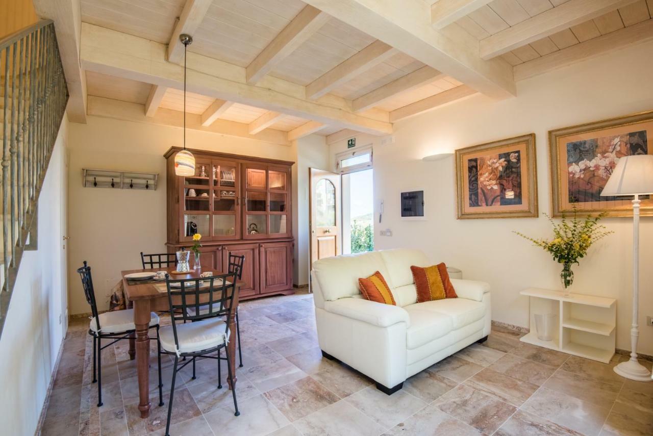 Casa Vacanze Squarcialupi Кастелина ин Шианти Экстерьер фото