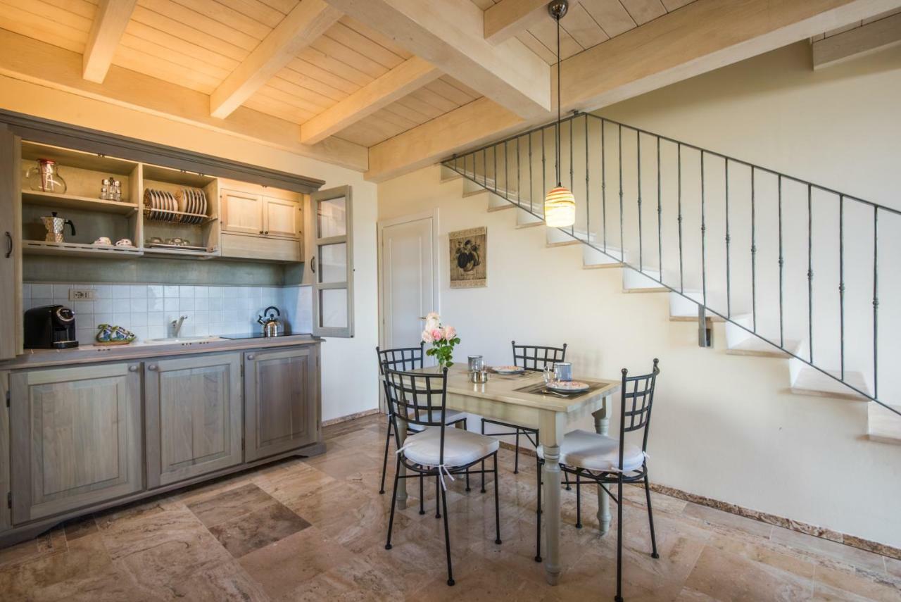 Casa Vacanze Squarcialupi Кастелина ин Шианти Экстерьер фото